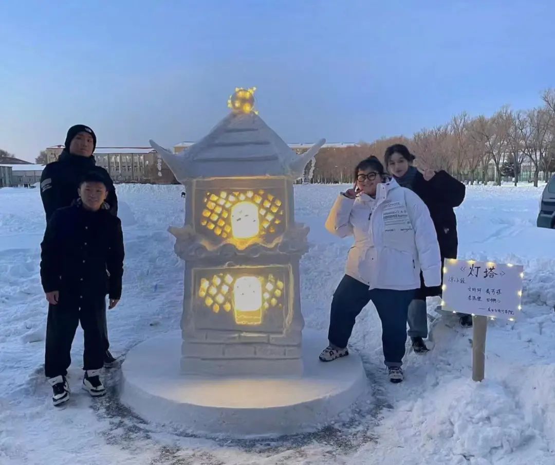 田鹏|女大学生的“雪灯”火了