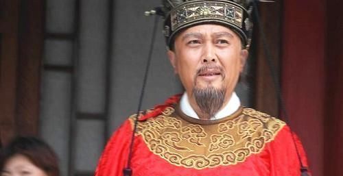 万里风云#千古绝对!上联:“自大者只差一点即成臭”, 下联成鲜明对比