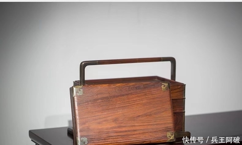 案头|文房案头收纳器,黄花梨铜包角,三撞提梁盒