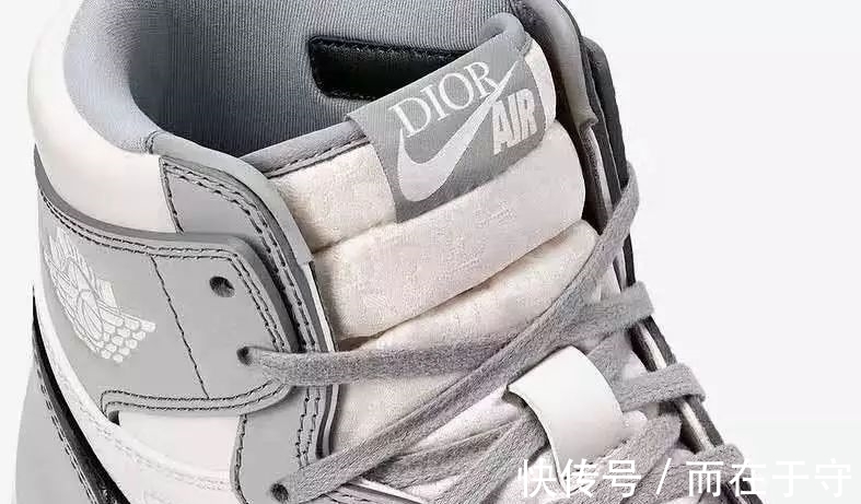 球鞋 Dior x AJ1终于露出真容，与奢侈品联名的Nike是不是“变味”了？