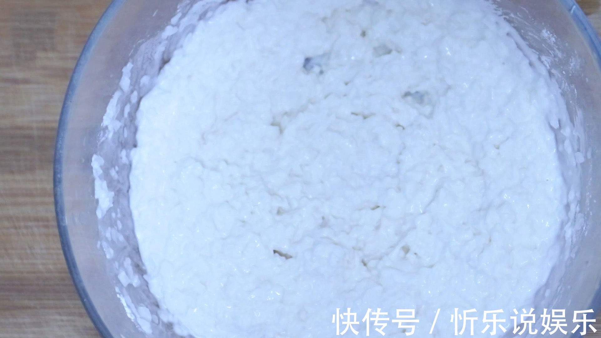 天冷，试试这道白萝卜饼，软糯香甜，挑食的儿子吃嗨了