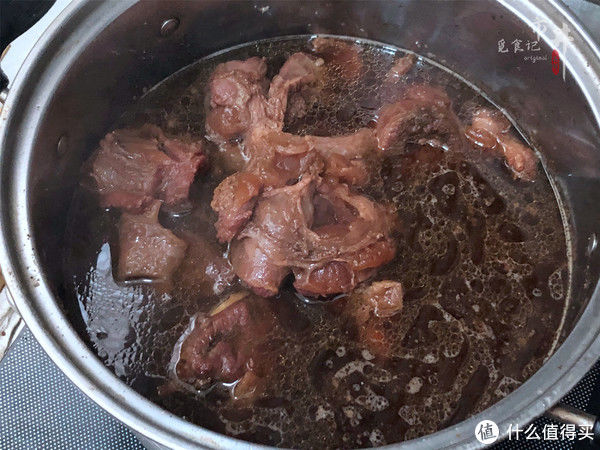 买牛肉，选表面干的还是湿的？牢记“3不买”，牛肉新鲜肉香十足