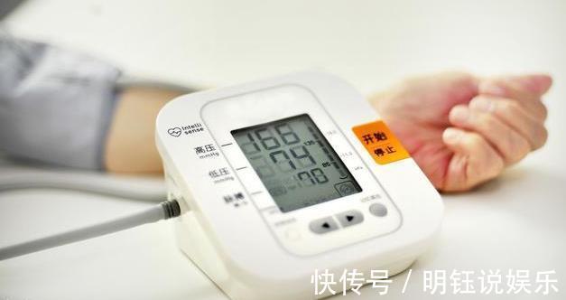 疏通血管|身体出现6个征兆，需警惕脑卒中，3招疏通血管防堵塞