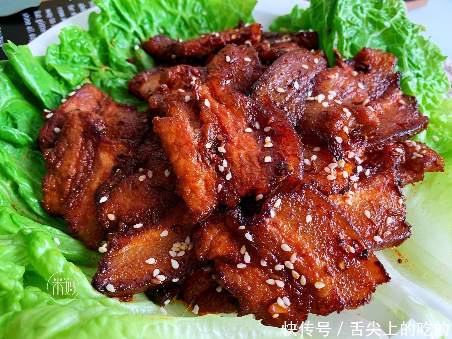 秘制|这是五花肉最好吃的做法,不放油,不放水,焦香软嫩口感好极了