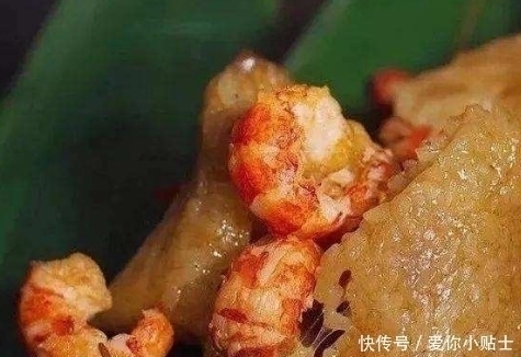  星巴克推出“龙虾粽”，满满全是虾，买了5个，结账时逗我呢