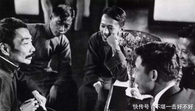 得了诺贝尔文学奖|教授问莫言你的文学成就与鲁迅相比如何莫言的回答让人叹服