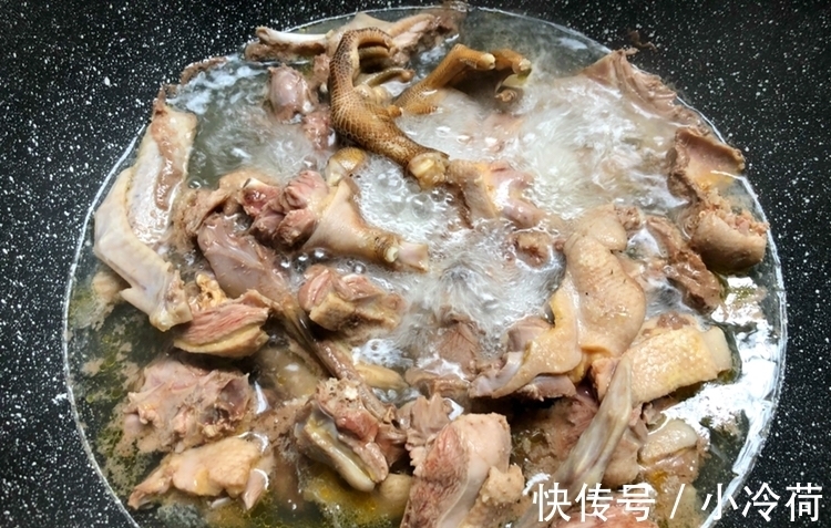 枸杞|秋天最适合吃它，健脾养胃，比猪肉便宜，比牛肉滋补