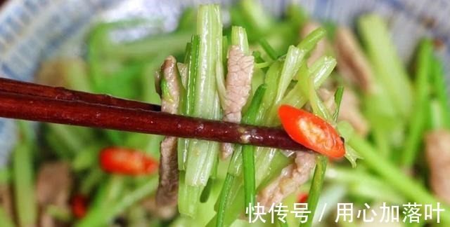 秋天胃口不好,别再点外卖了!给家人做这菜,解馋开胃,别错过了!