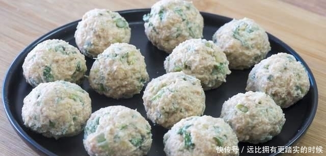 正月十五元宵节,家宴菜单已备好,5荤4素1汤上一桌,十全十美