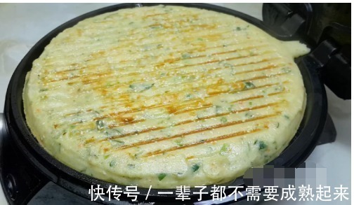 搅拌均匀|以后大米就这样做，加3个鸡蛋，不用煮不用蒸，比披萨馅饼都好吃