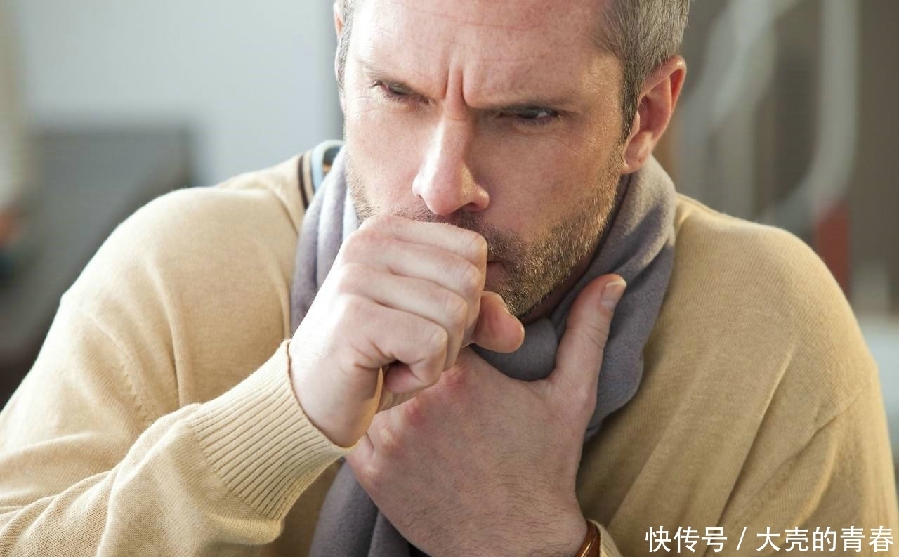 肺不好的人,身上2处会喊“疼”,平日做好3点,肺气足气色好