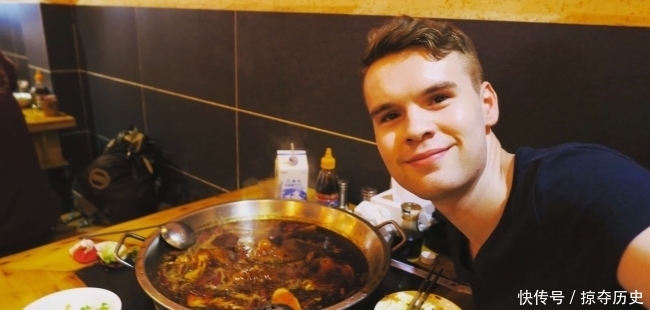 外国人|外国人居然这样吃火锅,中国人始终不能理解