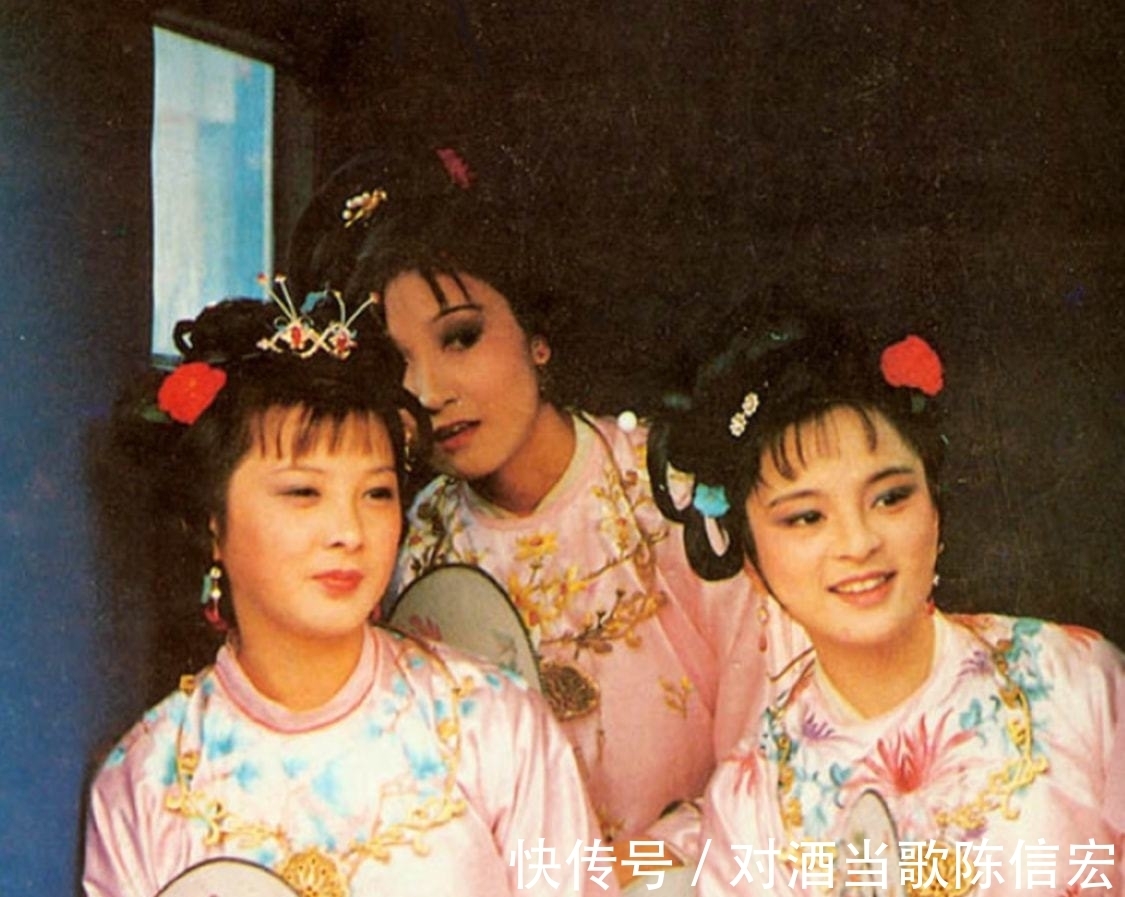 探春@薛宝钗对宝玉，究竟什么态度？两个名字见端倪