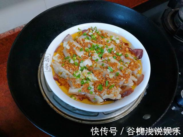 腊肉|夏天,我家就爱这蒸菜,不油炸不爆炒,入锅一蒸就完事,特省事