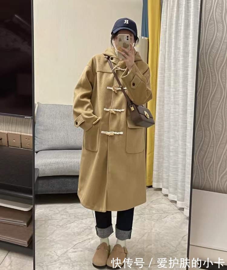 可爱 牛角扣大衣真是时髦又好穿,搭配牛仔裤简直太好看了!