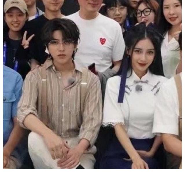 合照|孟子義亮相跑男9，大合照公開，五位女神的顏值狀態(tài)成焦點