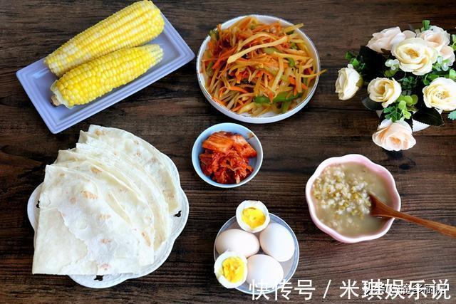 烙馍|晒一晒四口人的9天家常早餐,网友:有个勤快的妈妈就是不一样