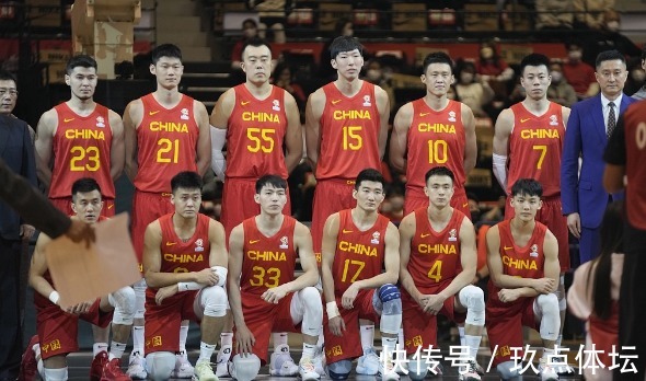 中国男篮|男篮迎来大换血!篮协主席姚明对话杜锋,这2人应考虑退役