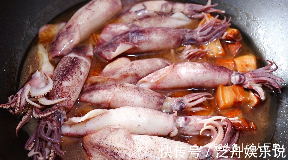 五花肉|红烧肉有人过油有人过水,大厨教您正确做法,肥而不腻香甜弹牙