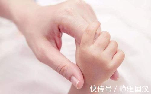 父母要经常抚摸孩子这几个位置,孩子不仅睡得香,大脑也会更聪明