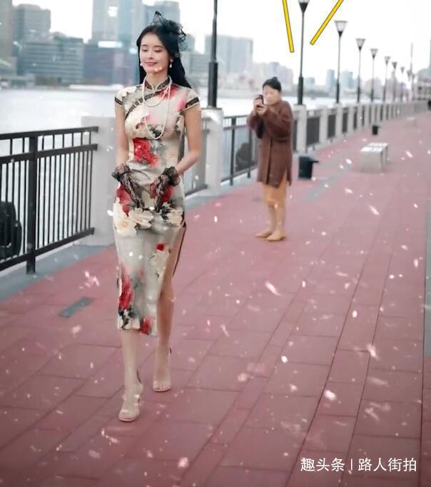 女神 雪景是的旗袍女神,极具东方女人的知性矜持