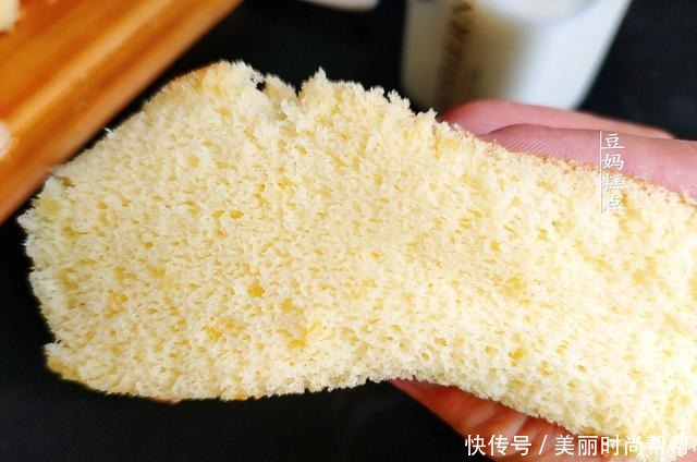 拌均匀|这个蛋糕方子,我家隔3差5做,当早餐太赞了,入口又软又润