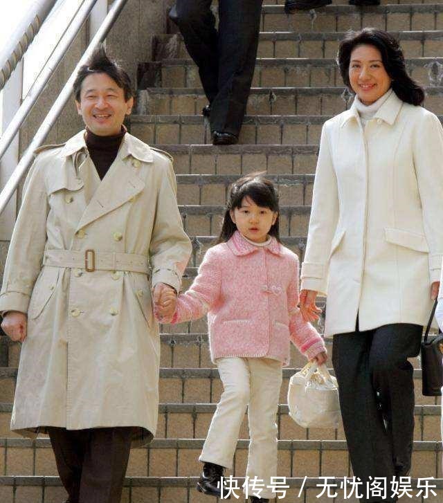 雅子|日本雅子皇后婚后9年才第一次回娘家，平民嫁入皇室并非是童话