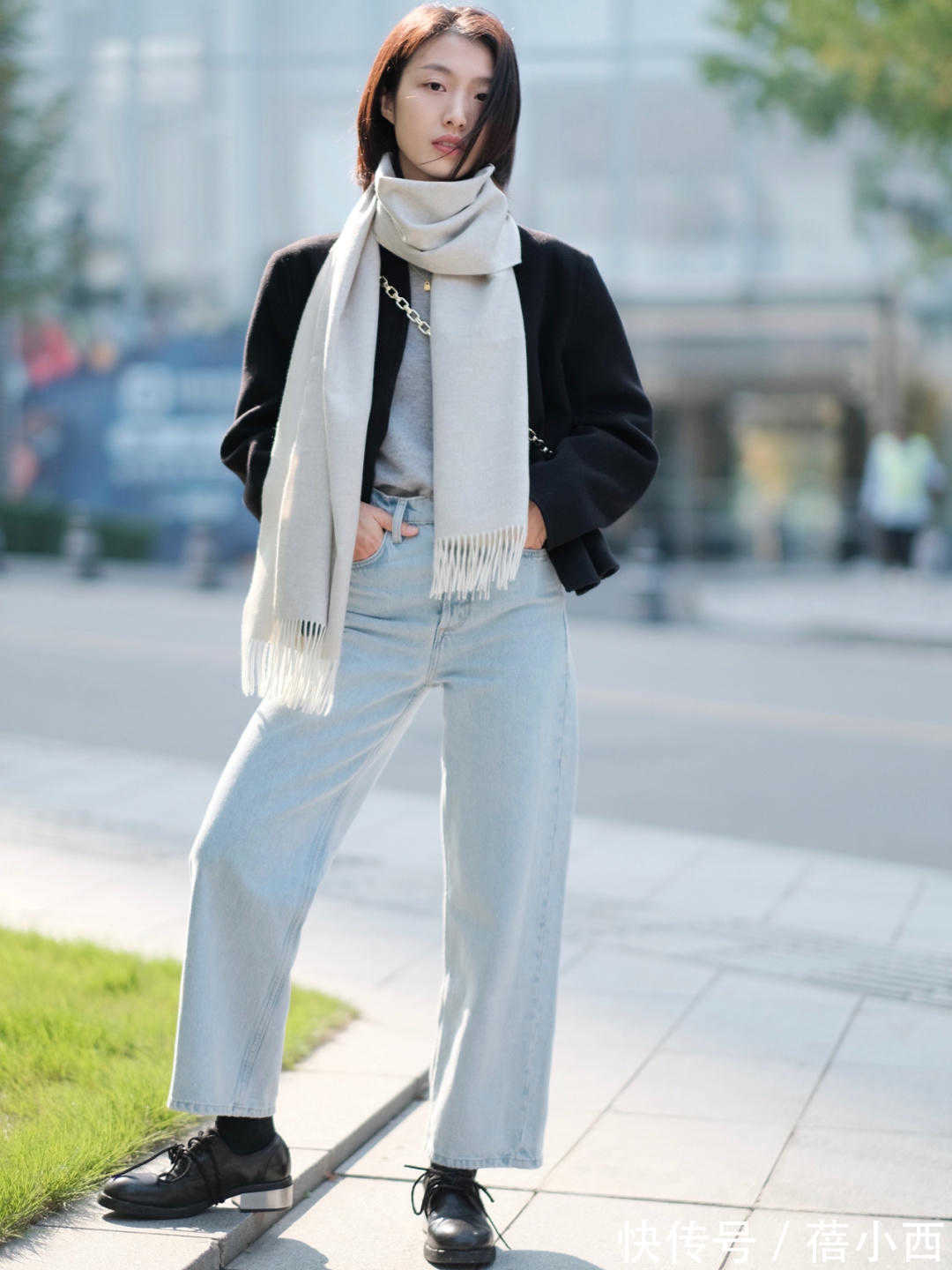 毛呢外套 奔三奔四的女人别穿得太廉价,入冬get这件毛呢外套,优雅又贵气