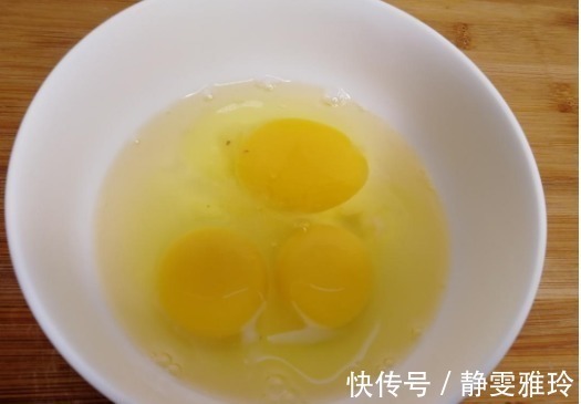 黄豆酱|2张豆皮，3个鸡蛋，不用一滴油，又香又营养，2分钟出锅，超美味