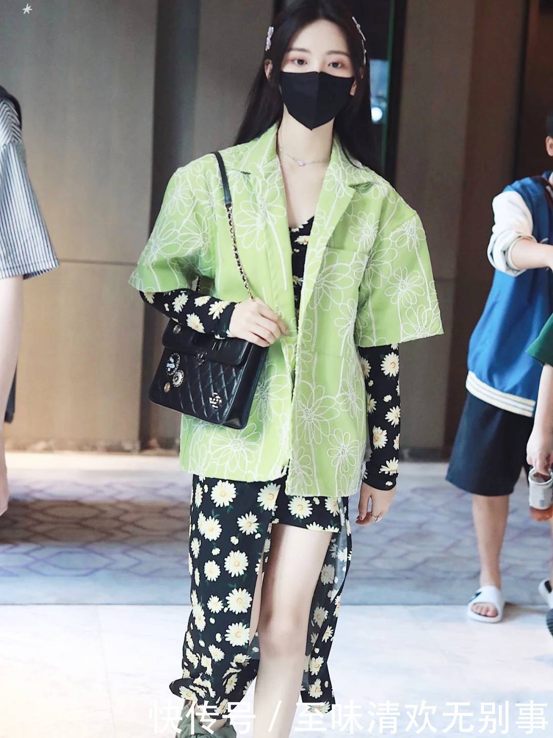 超越|【锦鲤】杨超越,从漫画里走出来的少女,对她的穿搭又刷新了认知!