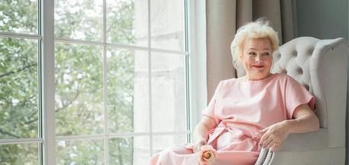 黑芝麻|女性不想变成黄脸婆，最好少碰“催老神器”，有些人却还傻傻爱吃