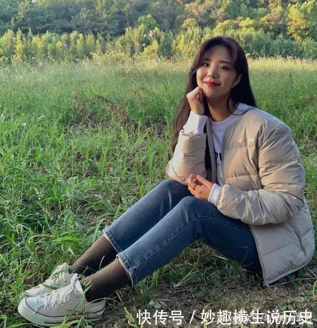 别再这样穿卫衣了!真的很low!