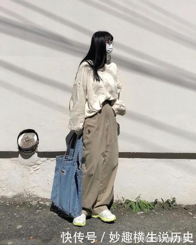 别再这样穿卫衣了!真的很low!