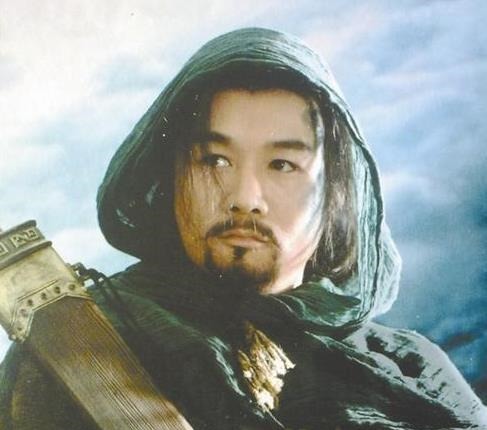 水浒传#林冲杨志勇斗四十回合,基本分出胜负,为何林冲主动收刀!