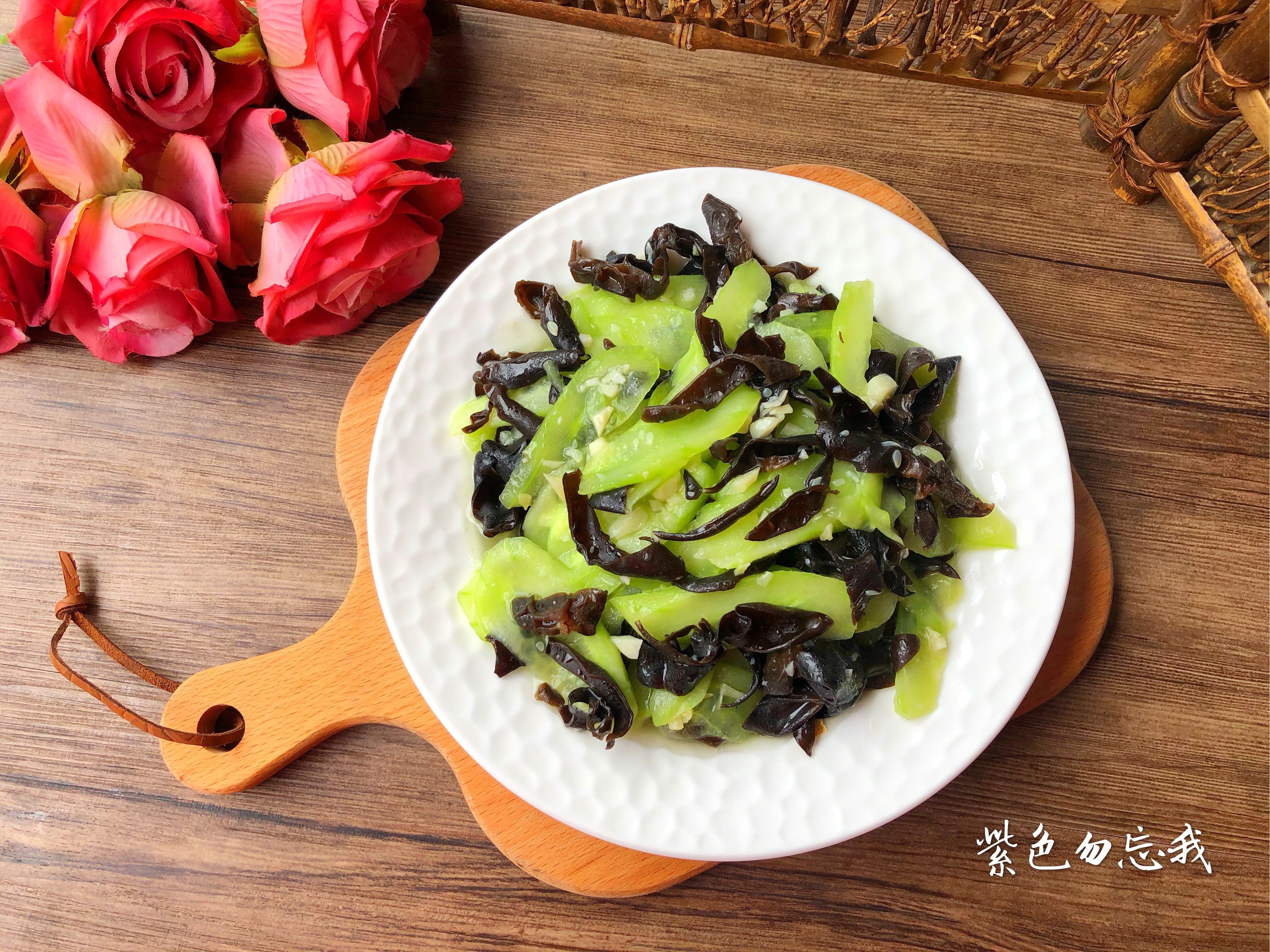 清肠|它和黑木耳天生是一对，简单炒一炒，清肠去脂又美味，别错过