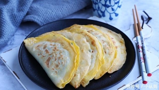 1把韭菜5个鸡蛋，教你懒人早餐，不和面不揉面，出锅孩子连吃3个