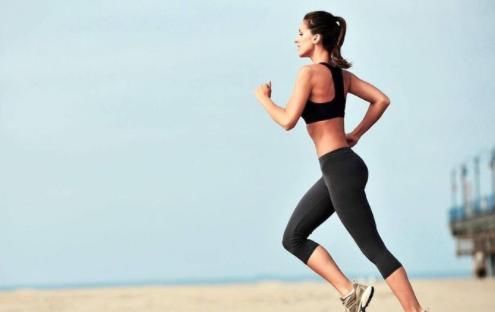  管住|气血不足的人，4种食物再馋也要管住嘴，不然早衰死盯着你不放！