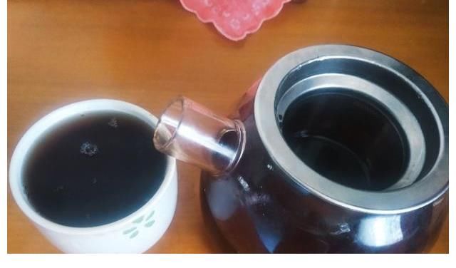 喝茶|有的人喝茶叶茶彻夜难眠，有的人不受影响，哪种人的身体更健康？为何？