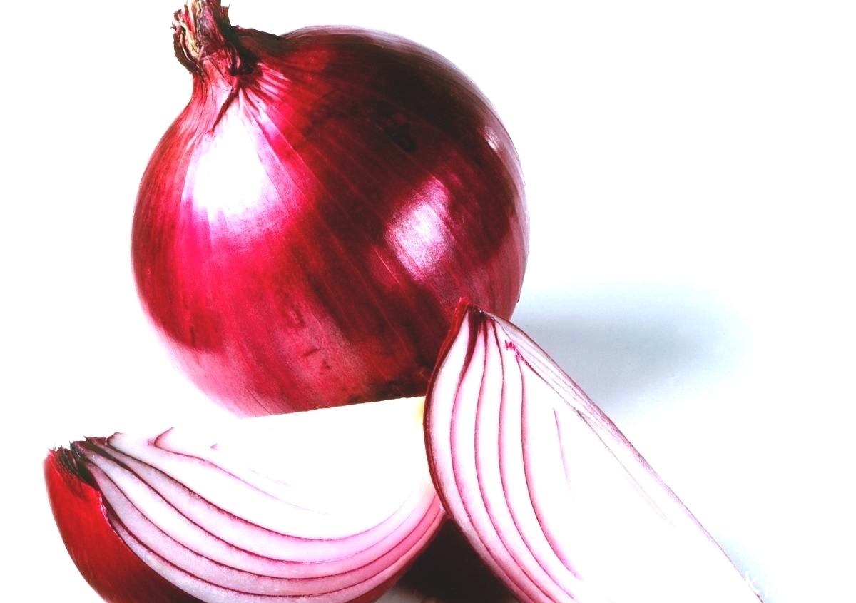 食物|常吃洋葱能降血糖降血压,但不能和2种食物同食,吃了就是找病