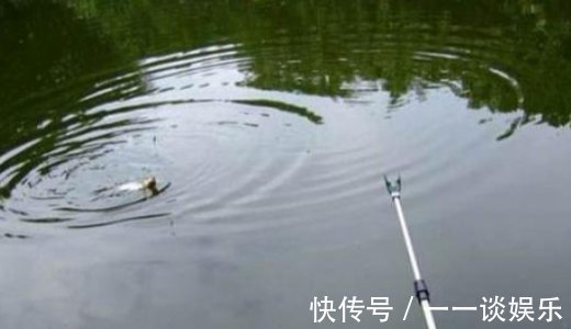 使用这种绑钩方法的串钩来钓鱼,简单快速,结实又耐用!