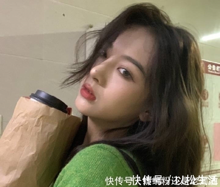 淑女|女生睡觉“头发都咋放”编起来的是淑女,第3种妥妥的“女汉子”