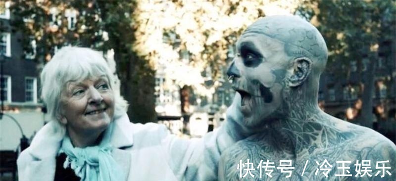 人骨#男子花2亿将“人骨”纹满全身，走红后却离开了人世