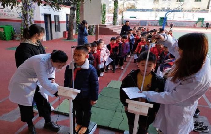 生长激素|孩子早上这“时间点”起床,身高至少矮5cm,父母不妨对照下