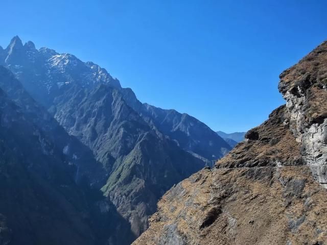 徒步者|徒步虎跳峡丨享誉世界的徒步线路，一生至少要走一次