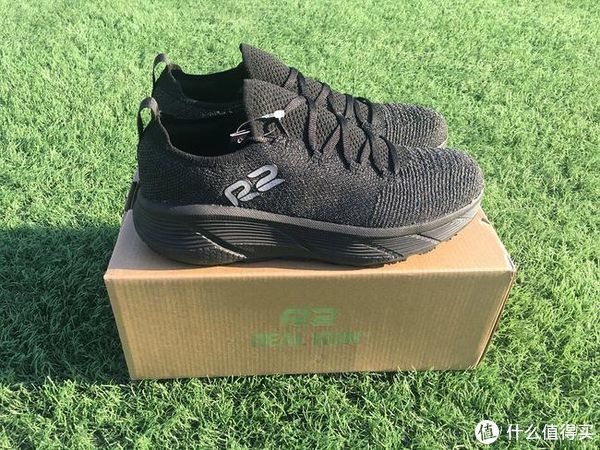 陪跑|蛋说无妨 篇二十:从夏日赤道红到冬日无极黑,R2陪跑一整年