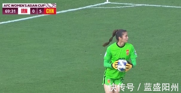 王珊珊|从4-0到7-0!中国女足进8强,2脚世界波,王霜2场造6球+笑开花!