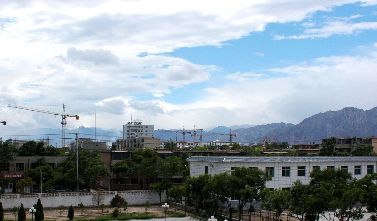 房地产市场|这座城市房子按套卖,最低一套七八万,一年工资就能买套房