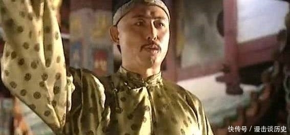 折磨|他折磨了清朝数十年,让清朝三代皇帝寝食难安,此人到底什么来头?