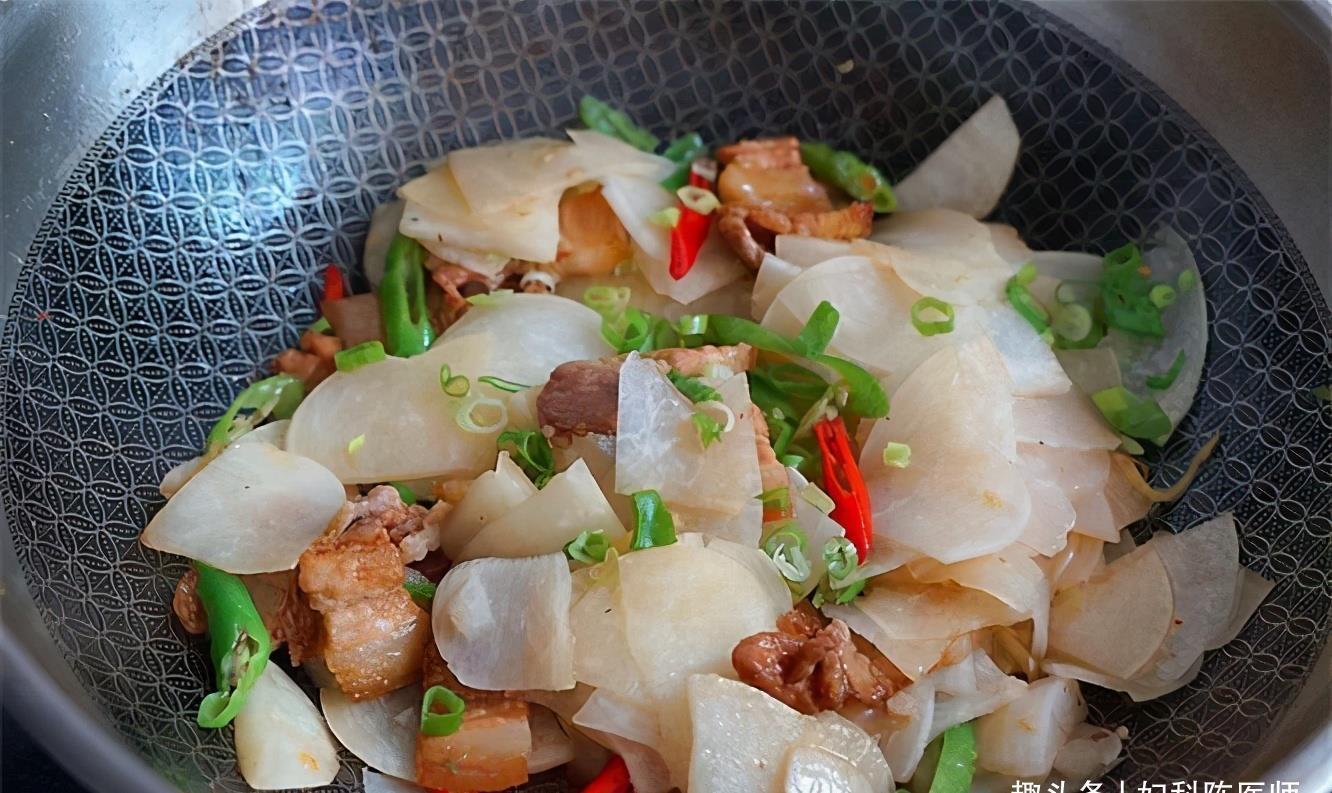 陈医师|想长寿要会吃,3种食物多吃,美白护肤,淡化皱纹,皮肤越来越白