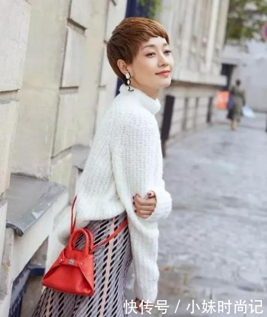 一秒变“温柔”! 今年流行的“仙女初恋”穿搭太亮眼, 优雅又复古